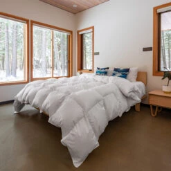 Feathered Friends Organic Bavarian 850 Down Comforter